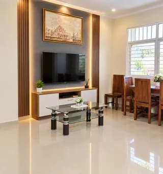  DIJUAL / DISEWAKAN: RUMAH LUAS DENGAN TAMAN DI JAGAKARSA, JAKARTA SELATAN  - Thumbnail 5