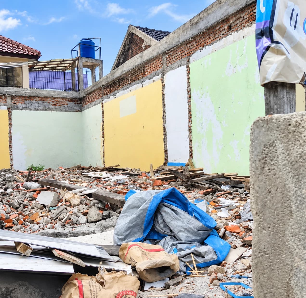 DIJUAL : TANAH STRATEGIS DI KALIARI - PASAR REBO, JAKARTA TIMUR  - Foto 1